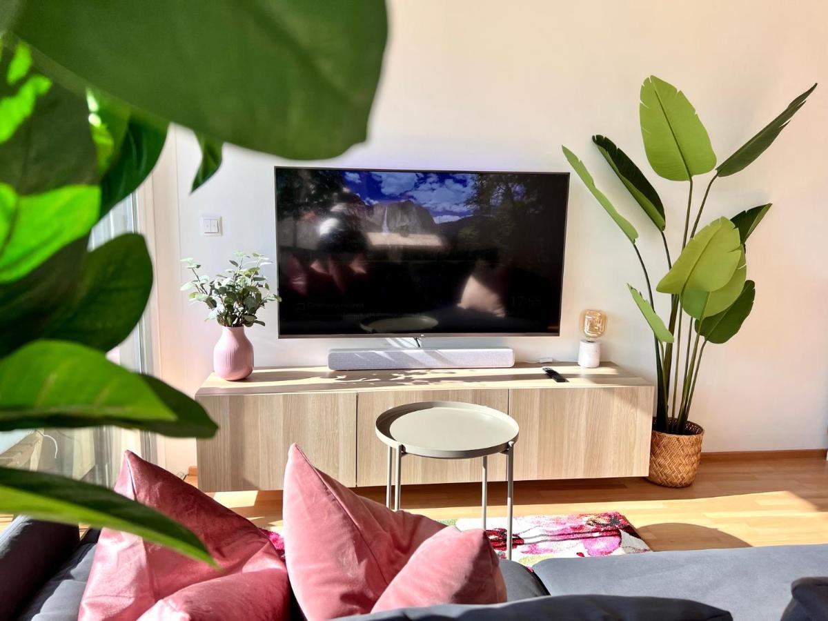 Flair Apartments Vorarlberg - Stilvolles Wohnen Nahe Bodensee & Alpen - Kueche, Balkon & Gratis Parkplatz بريجنتس المظهر الخارجي الصورة