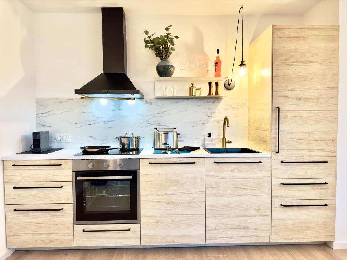Flair Apartments Vorarlberg - Stilvolles Wohnen Nahe Bodensee & Alpen - Kueche, Balkon & Gratis Parkplatz بريجنتس المظهر الخارجي الصورة