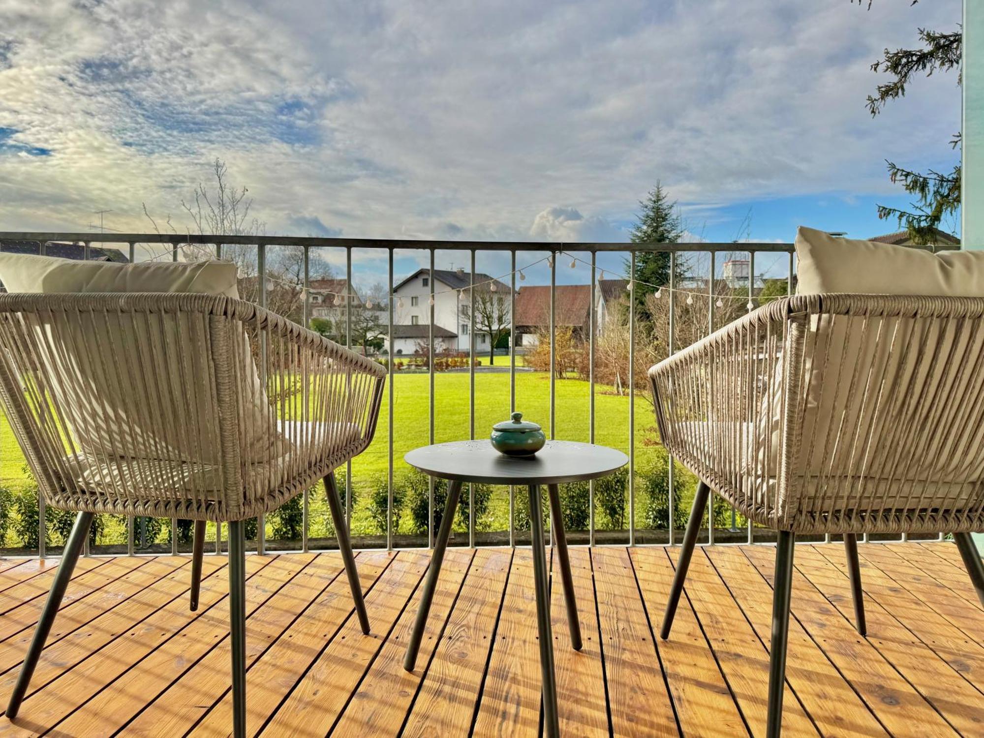 Flair Apartments Vorarlberg - Stilvolles Wohnen Nahe Bodensee & Alpen - Kueche, Balkon & Gratis Parkplatz بريجنتس المظهر الخارجي الصورة