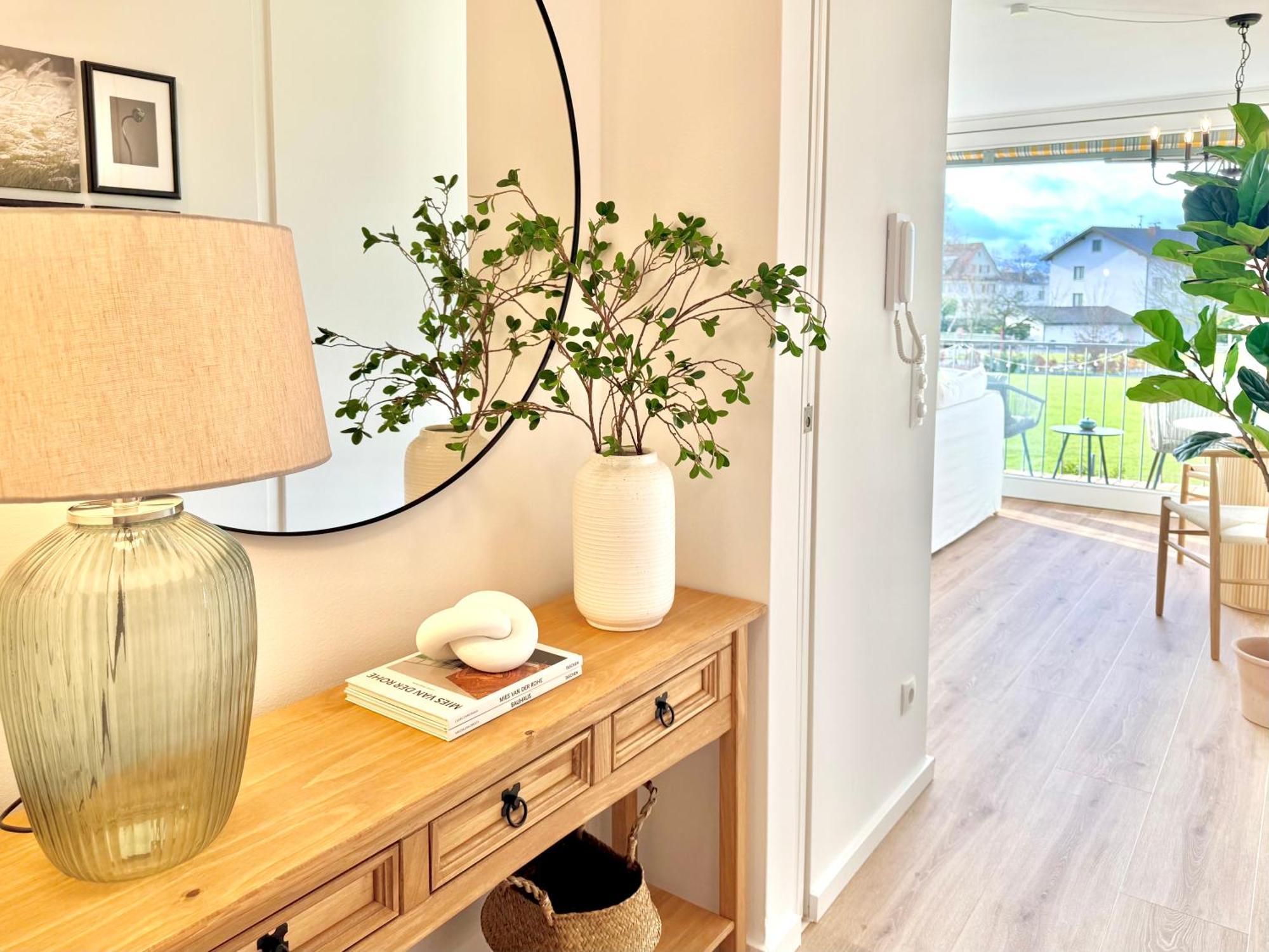 Flair Apartments Vorarlberg - Stilvolles Wohnen Nahe Bodensee & Alpen - Kueche, Balkon & Gratis Parkplatz بريجنتس المظهر الخارجي الصورة