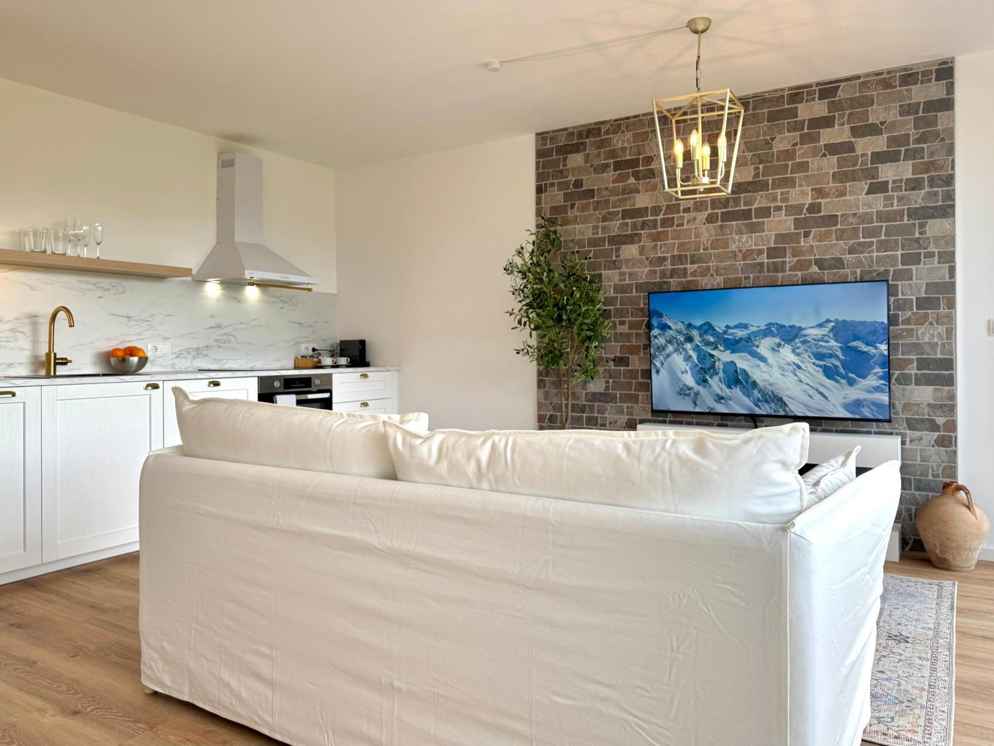 Flair Apartments Vorarlberg - Stilvolles Wohnen Nahe Bodensee & Alpen - Kueche, Balkon & Gratis Parkplatz بريجنتس المظهر الخارجي الصورة