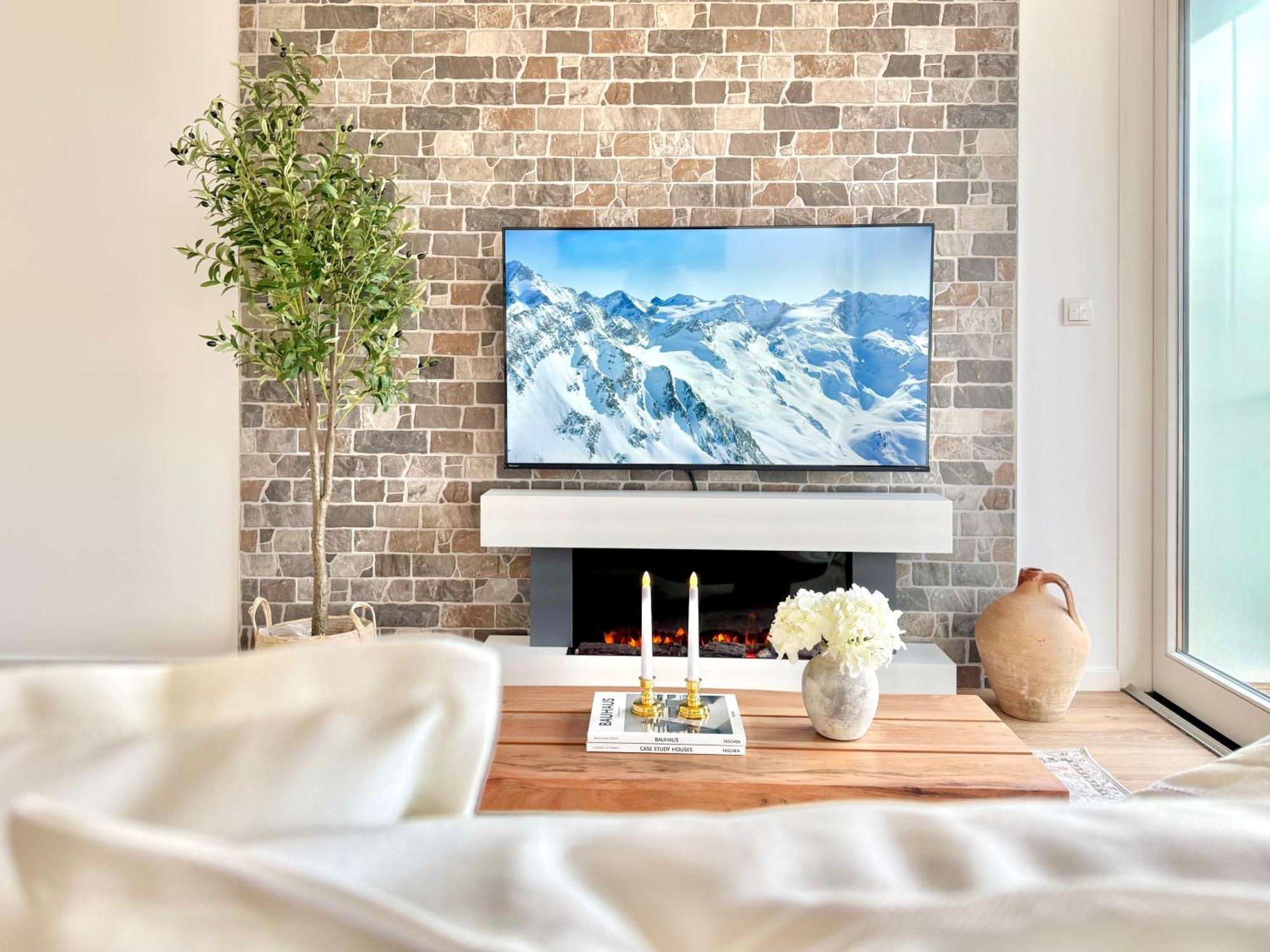 Flair Apartments Vorarlberg - Stilvolles Wohnen Nahe Bodensee & Alpen - Kueche, Balkon & Gratis Parkplatz بريجنتس المظهر الخارجي الصورة