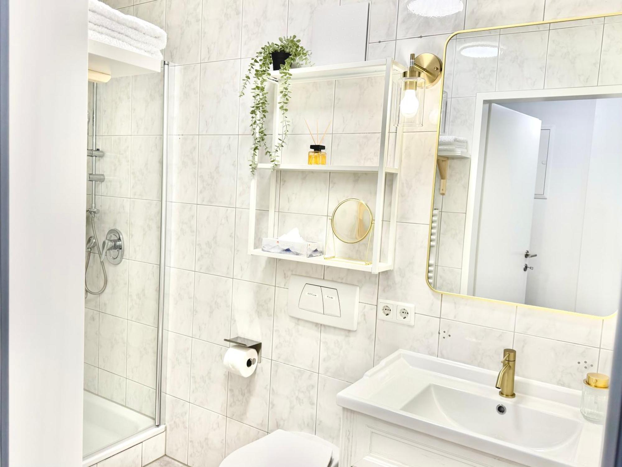 Flair Apartments Vorarlberg - Stilvolles Wohnen Nahe Bodensee & Alpen - Kueche, Balkon & Gratis Parkplatz بريجنتس المظهر الخارجي الصورة